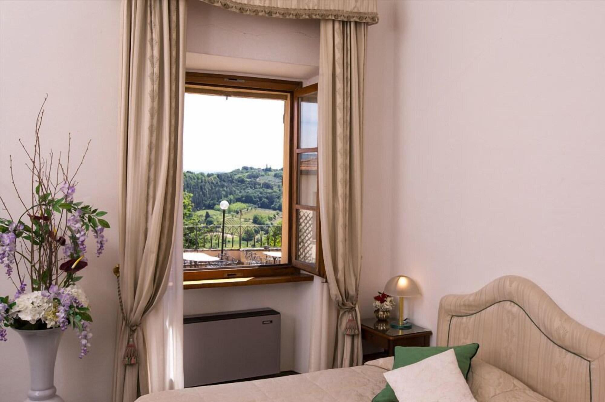 Hotel Villa San Lucchese Poggibonsi Buitenkant foto